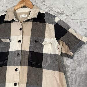 VTG Christopher & Banks Plaid Button Up Shirt Medium Neutral Light Academia Boho